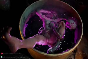 Triss being roughly fucked in her bath by tentacles